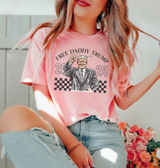 FREE DADDY TRUMP - TEE