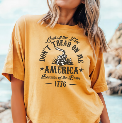 DON'T TREAD ON ME - TEE