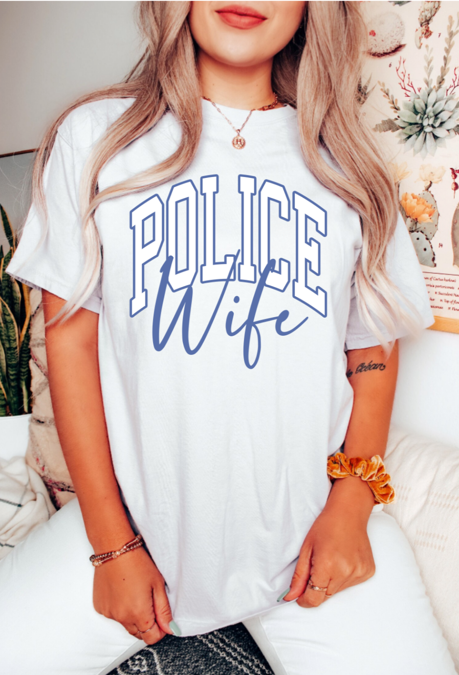 POLICE WIFE - TEE